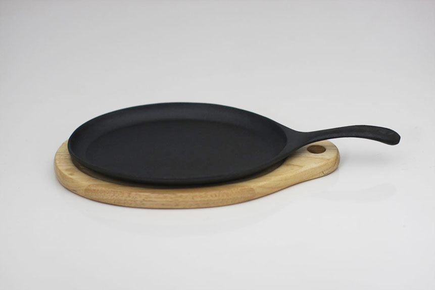 Cast Iron Fajita Pan/Steak Pan With Wooden Base